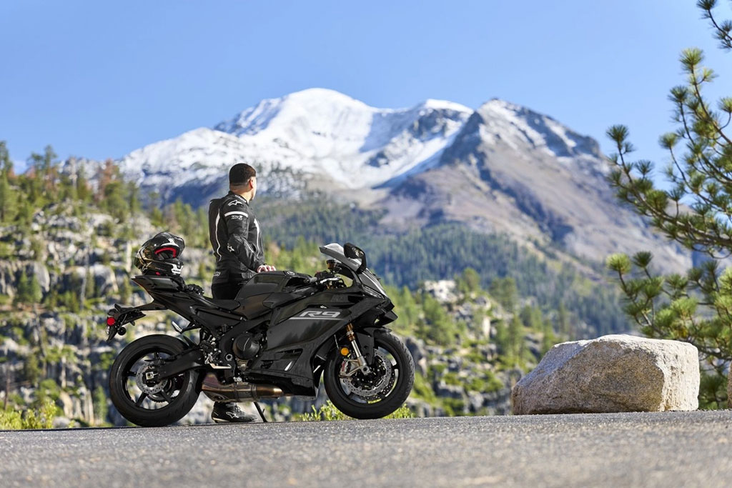 One ordinary Tuesday on a YZF-R9, six months into owning it, which is the only review that ever really counts