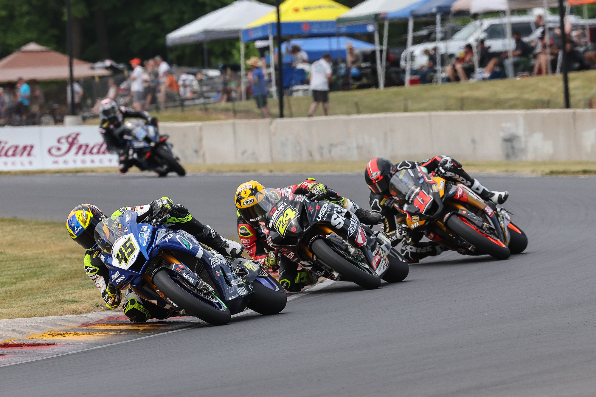 Petersen Bounces Back to Top Five Finish in Road America Race 1 image