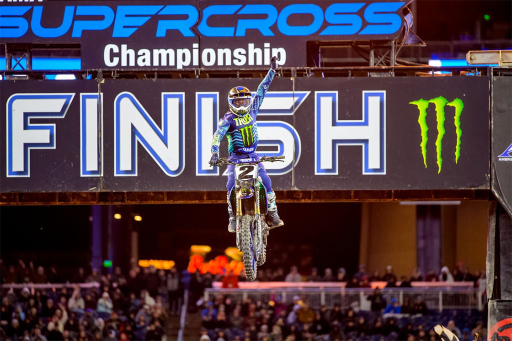 Webb Scores Emphatic Victory to Heat Up Supercross Title Chase image