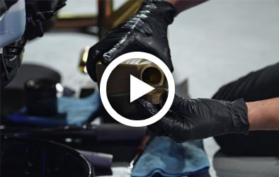 Click to play Yamaha R7: Oil Change