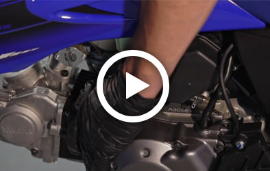 Click to play Yamaha Garage TTR50 - Oil Check