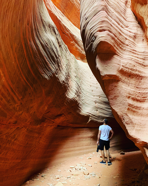 Southern Utah's Peek-a-Boo Slot Canyon Image 0