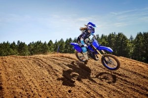 YZ125 Action 2