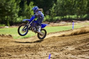YZ125 Action 8