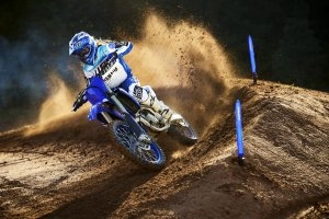 YZ125 Action 4