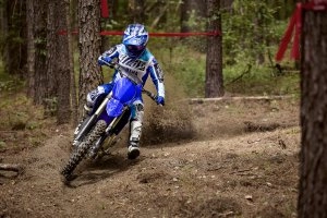 YZ125X Action 6