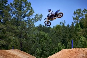 YZ250ME Action 2