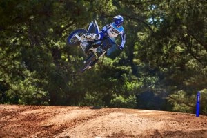 YZ250ME Action 9