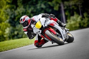 YZF-R1 60TH GP Action 1}