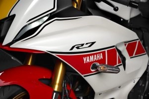 YZF-R7 60TH GP Details 8}