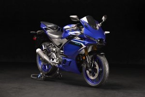 2025 YZF-R3 - Gallery | Yamaha Motorsports, USA