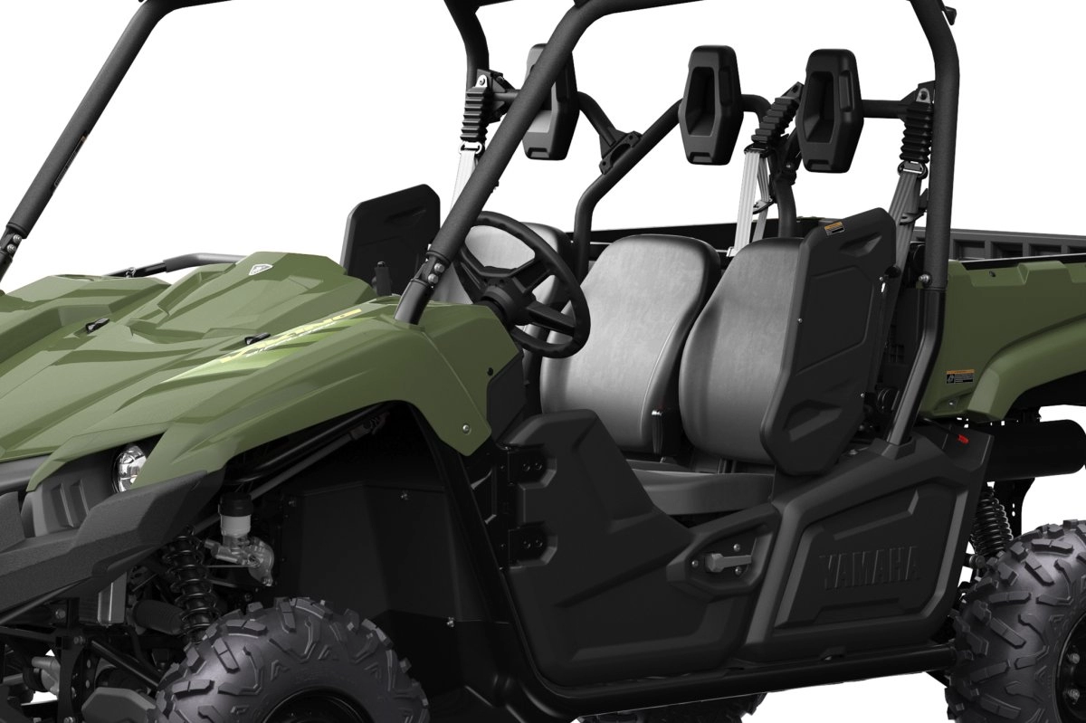 Comfortable Three-Seat Cabin